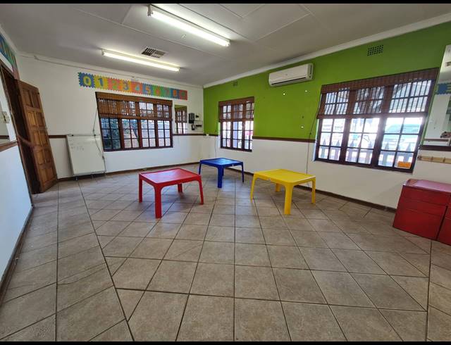 266M² BUILDING FOR SALE IN RUSTENBURG CENTRAL